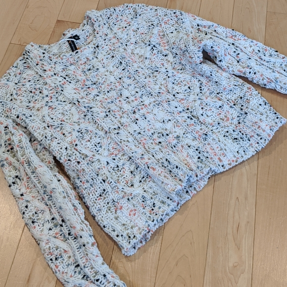 MOON & MADISON - Chunky Knit Cropped Sweater - Picture 3 of 10